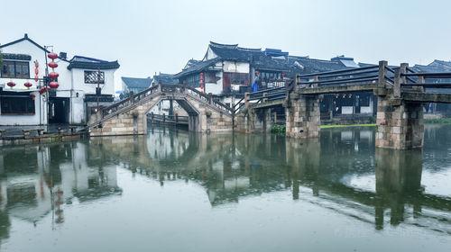 照顾无血缘关系老人多年 有权继承遗产